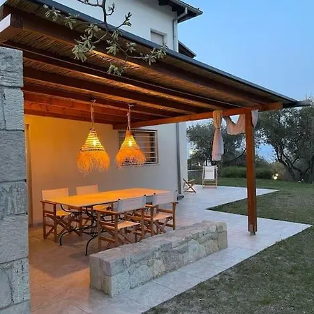Stylish Pool Konstantinidis Complex * Hanioti
