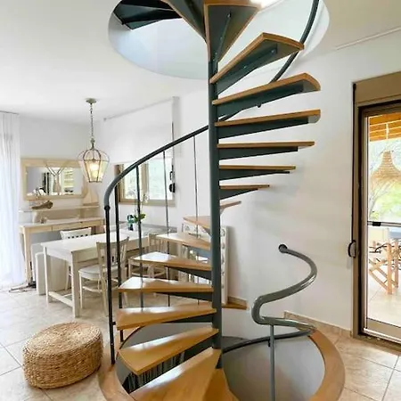 Stylish Pool Konstantinidis Complex Χανιώτη