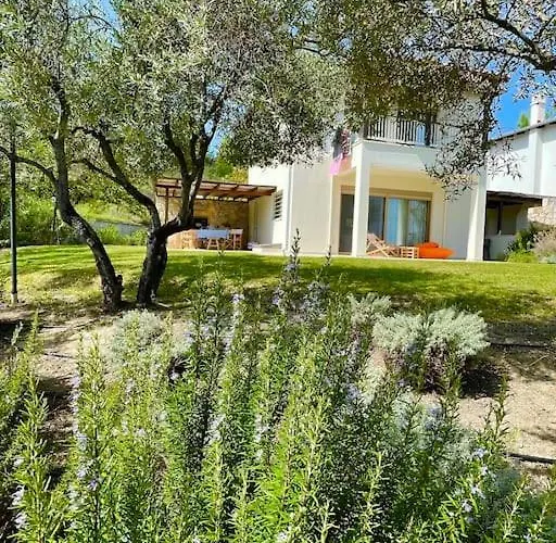 Апартаменты Stylish Pool Konstantinidis Complex